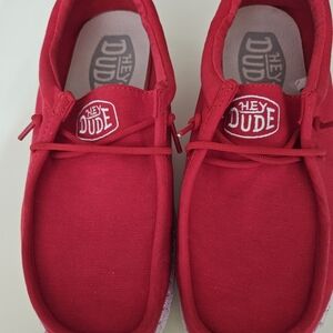 Womens Hey Dudes, size 7...Excellent condition